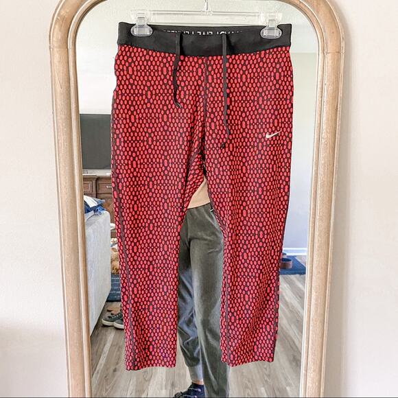 Nike Dri Fit Cropped Leggings Pants Red size M - Picture 2 of 8